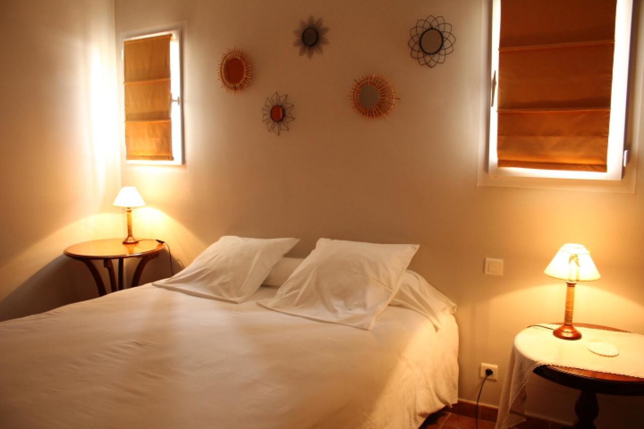 Bed and Breakfast Bastide Saint Bernard Le Thoronet Exterior foto